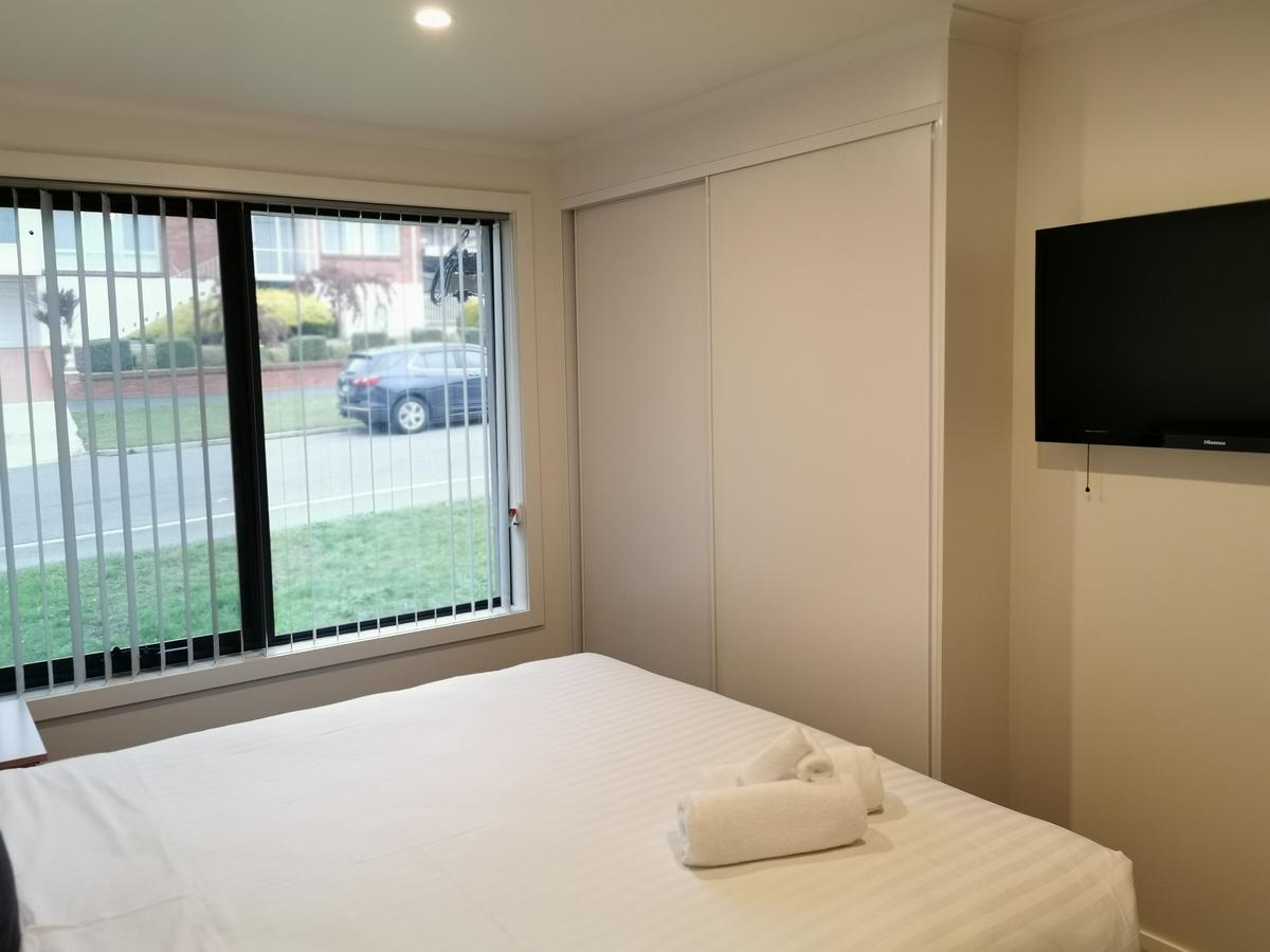 Youngtown Executive Apartments - Redcliffe Tourism 8