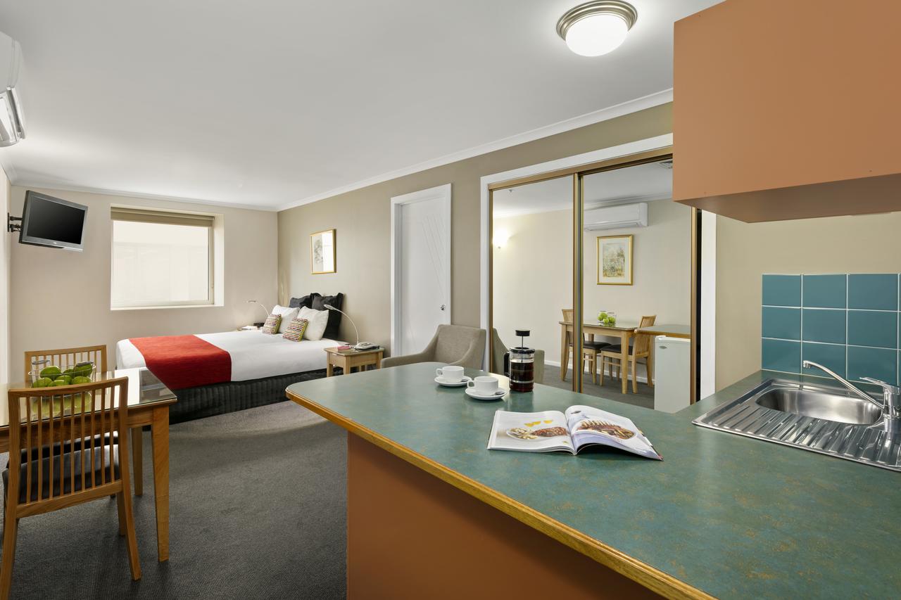 Quest Waterfront - Accommodation Adelaide