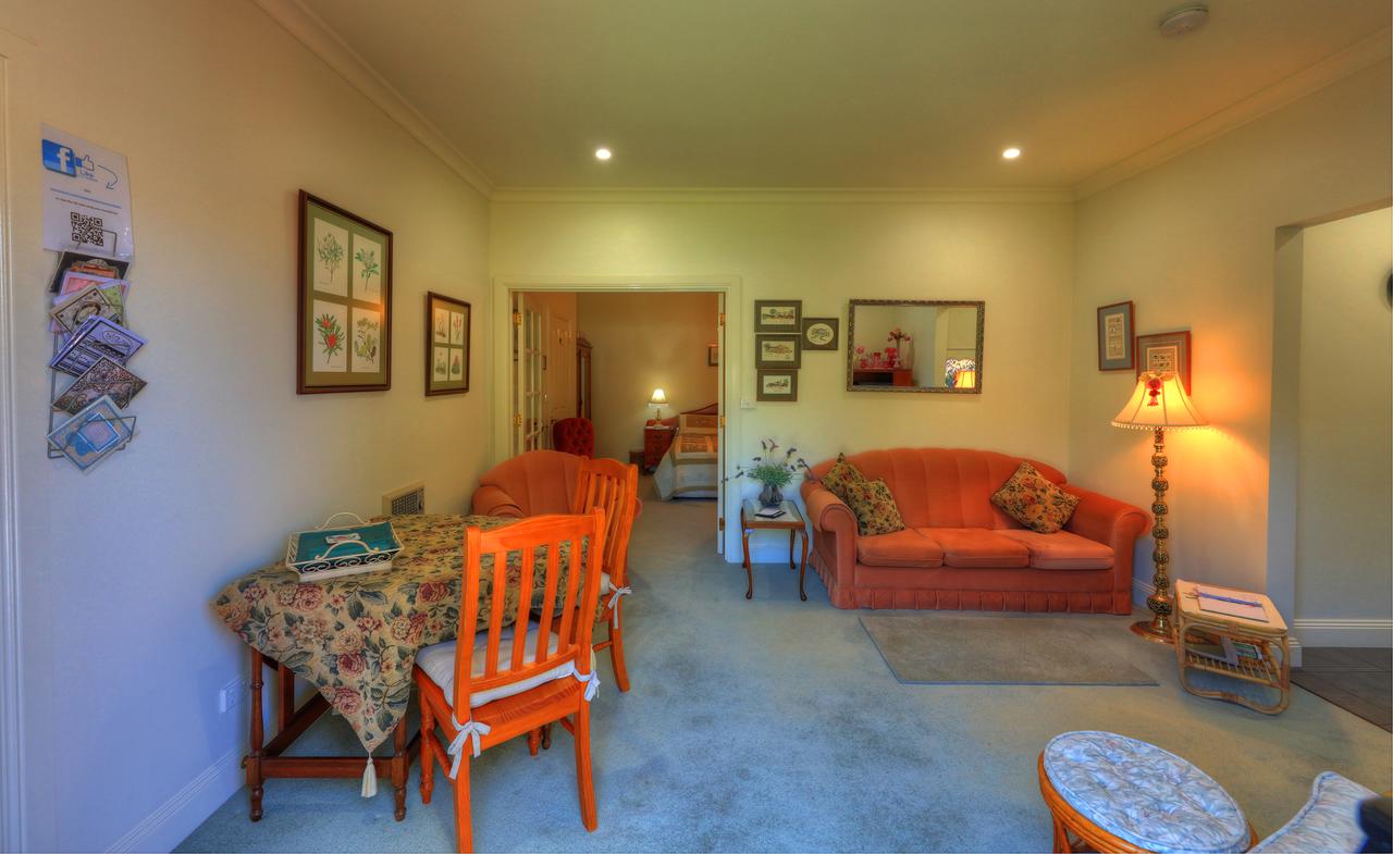 Birchwood, Devonport Self-contained Self Catering Accommodation - thumb 16