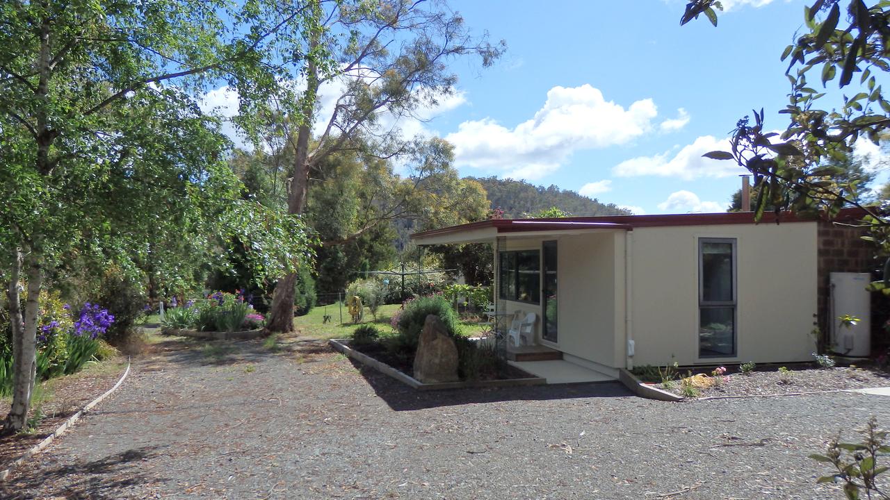 Karoola Cottage Self Contained - Accommodation BNB 10