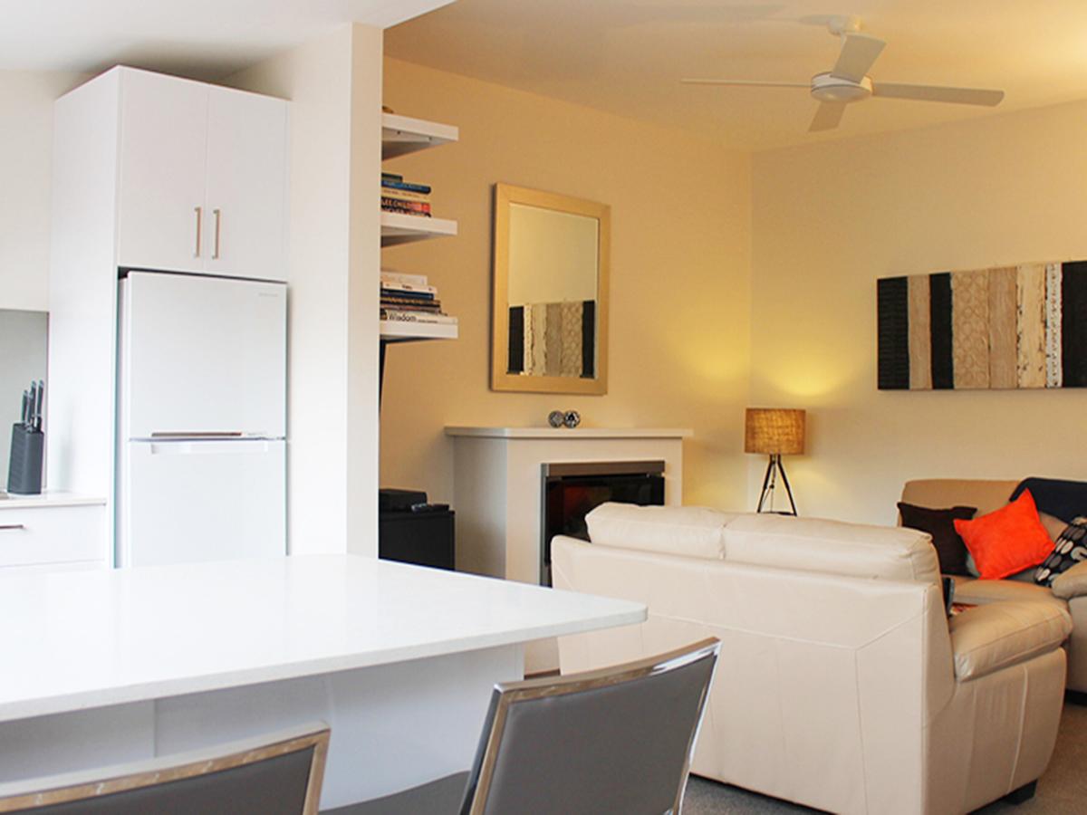 Apartment On King - Free Car - Redcliffe Tourism 7