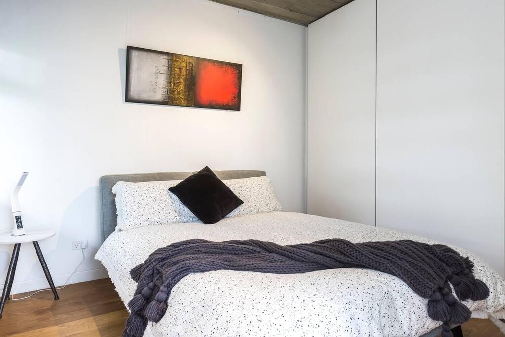 New 1 Bedroom Apt In The Heart Of Surry Hills - New South Wales Tourism  3