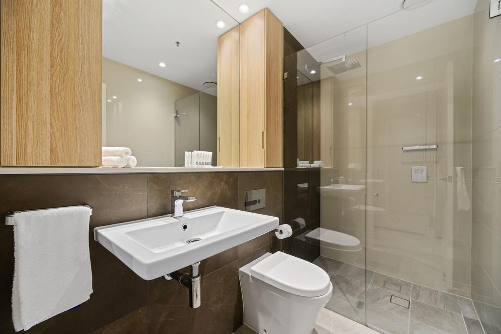 New 2 Beds Apt Mins Walking To Darling Harbour,QVB - Accommodation Sydney 2