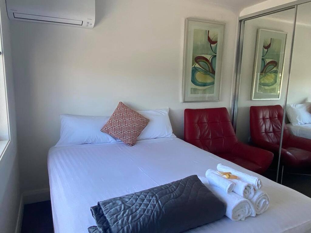 Newcastle Motel - Accommodation Airlie Beach
