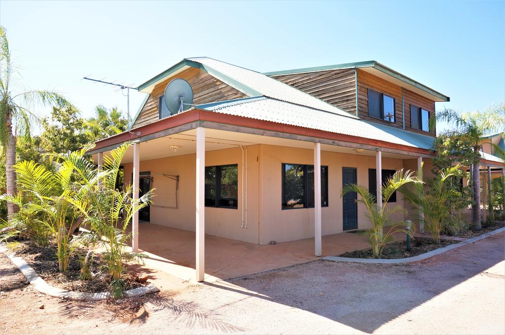 Ningaloo Breeze Villa 10 - 3 Bedroom Fully Self-Contained Disabled-Friendly Accommodation - Accommodation BNB 0