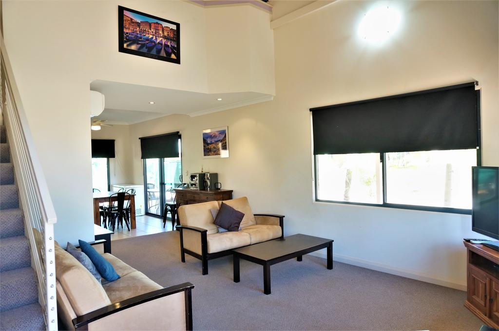 Ningaloo Breeze Villa 9 - 3 Bedroom Fully Self-Contained Holiday Accommodation - Accommodation BNB 1