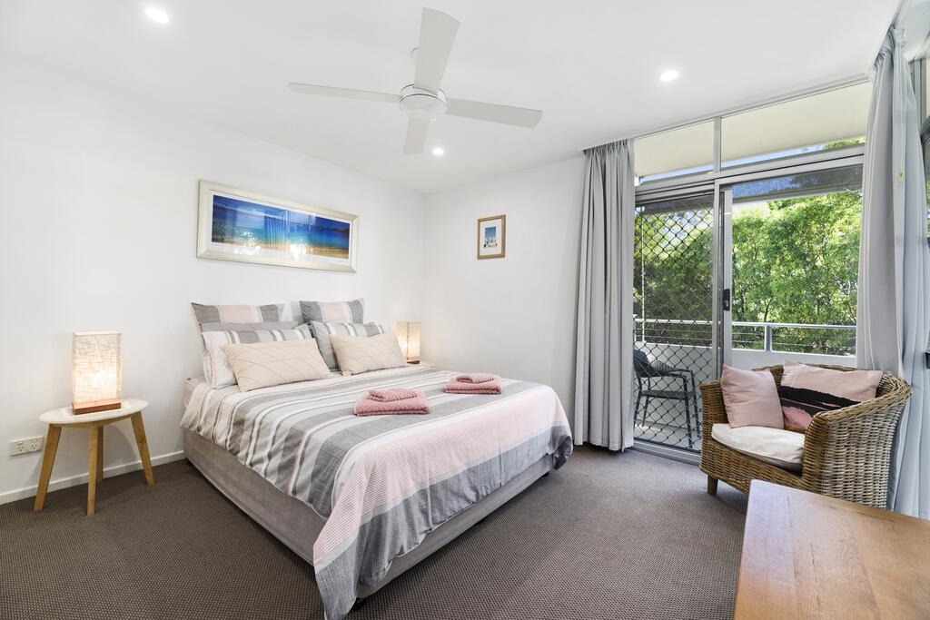 Noosa Heads Beach Comfort - Unit 3 Yaringa, 29 Noosa Drive - Accommodation Sunshine Coast 2