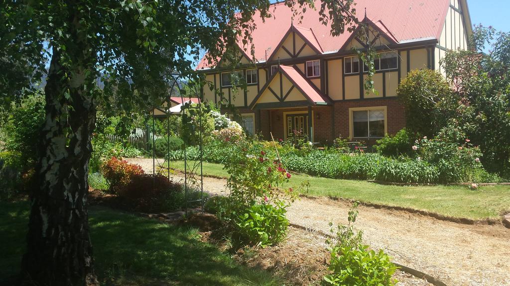 Oaktree Guest House - New South Wales Tourism 