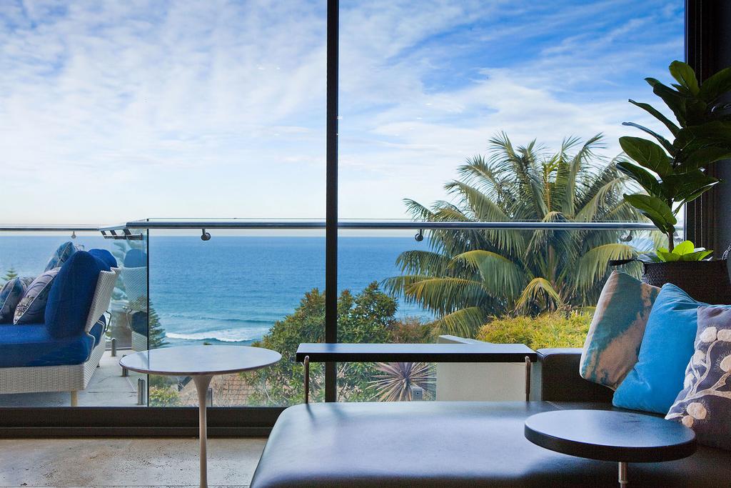 Ocean Vista Luxury Home at Curl Curl