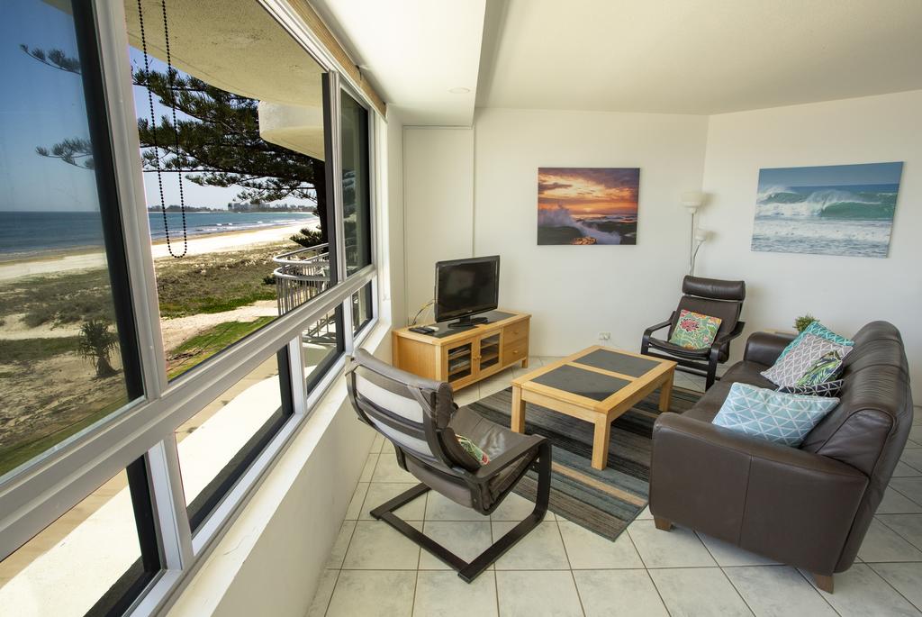 Oceanside Resort - Absolute Beachfront Apartments - New South Wales Tourism 