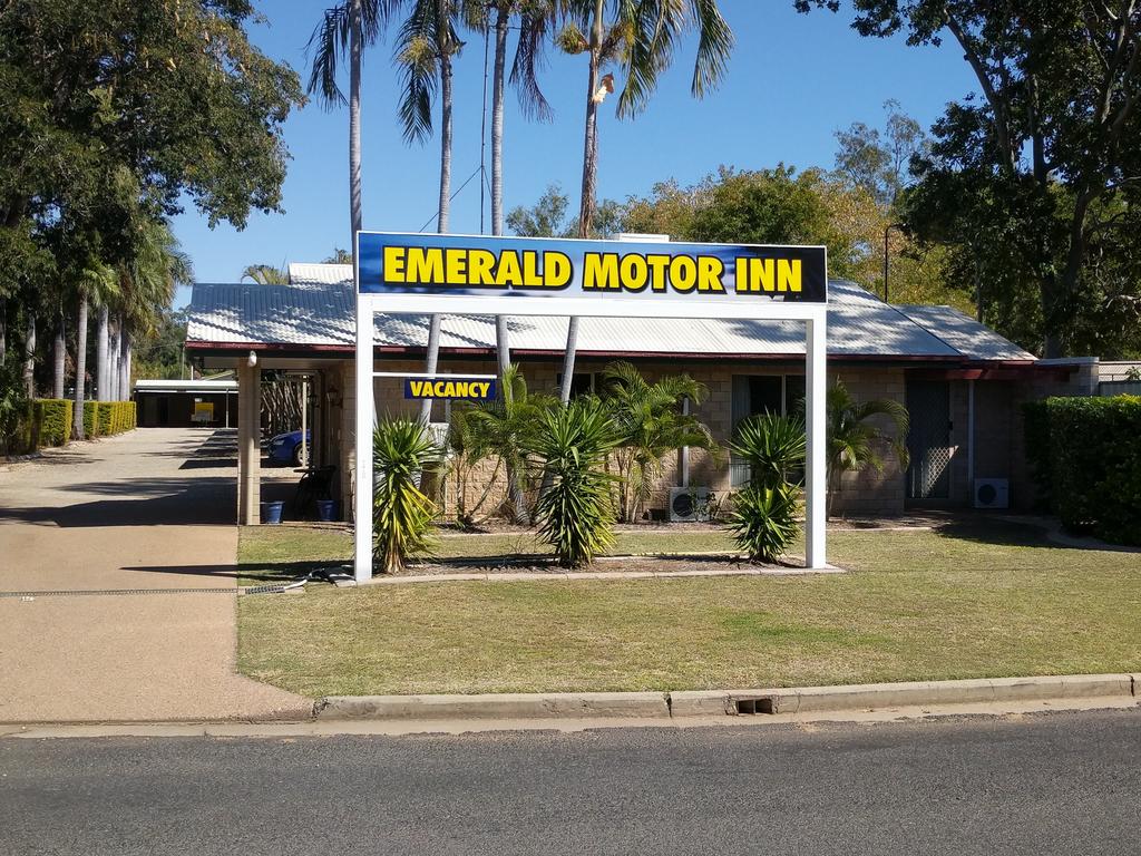 Overflow Emerald Motor Inn - New South Wales Tourism 