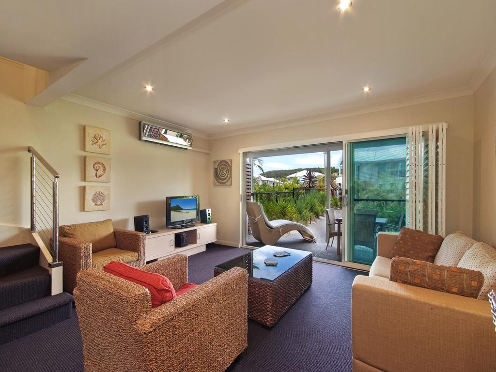 Pacific Blue Townhouse 358, 265 Sandy Point Road - Accommodation BNB 0