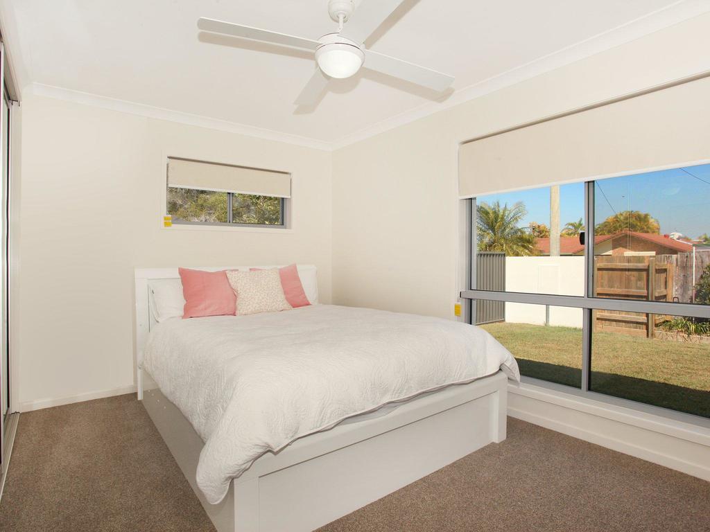 Palm 95 - Modern 4 BDRM Home With Pool - Accommodation Mooloolaba 1