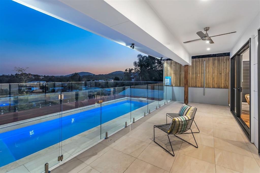 Panoramic Views Villa Birdwood Terrace 4 Bedroms - Toowong - Accommodation Adelaide