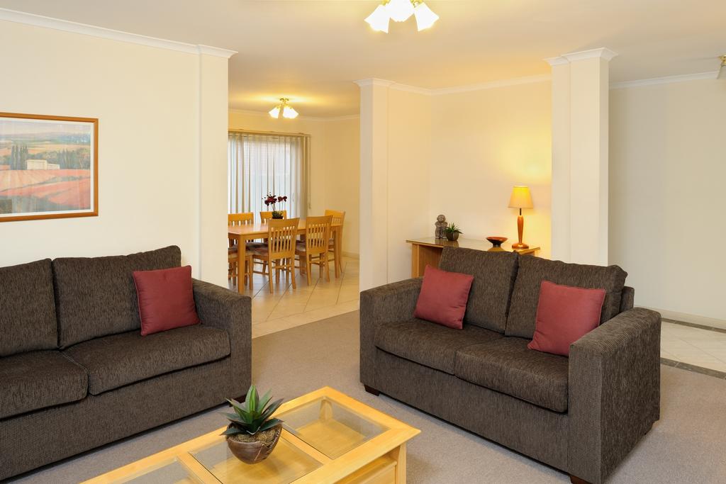 Park Avenue - Forest Hill - Accommodation Airlie Beach
