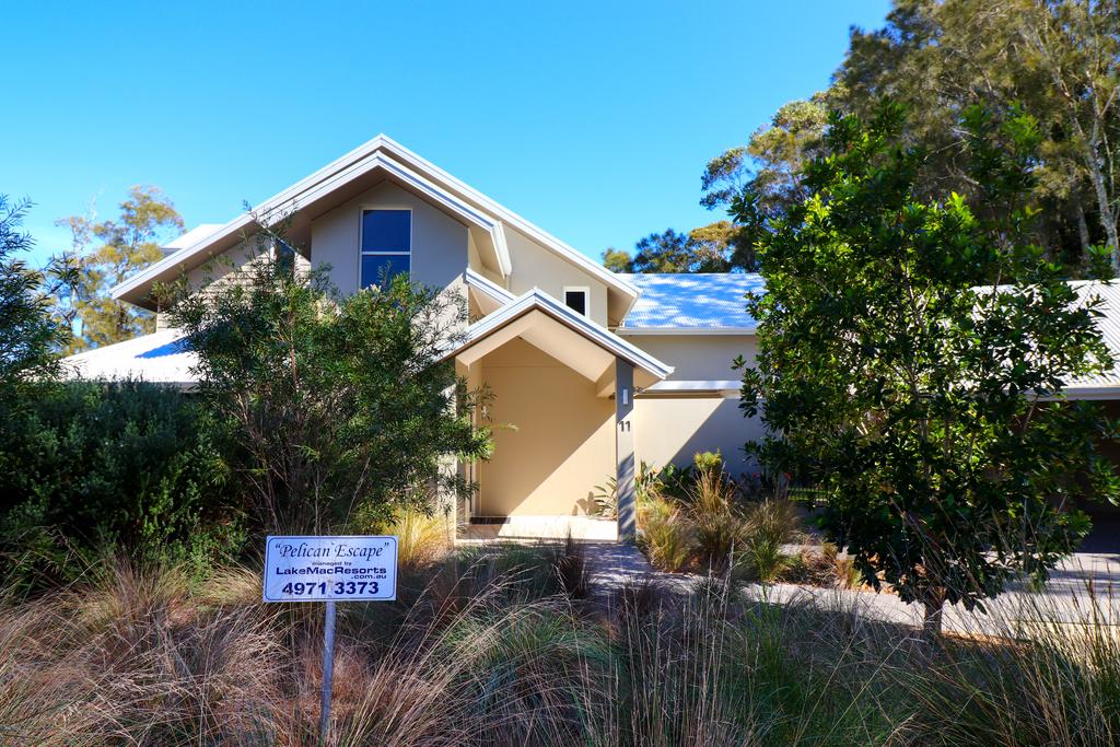 Pelican Escape Executive Home at Raffertys Resort - New South Wales Tourism 
