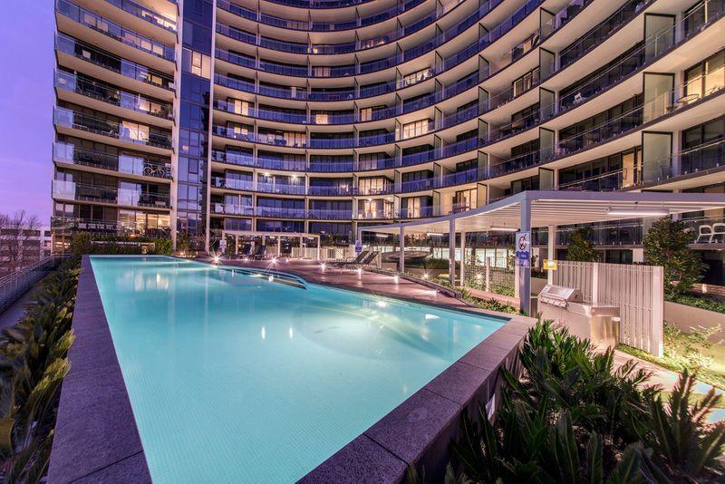 Perfectly Located Modern Apartment - Canberra CBD - Accommodation ACT 1
