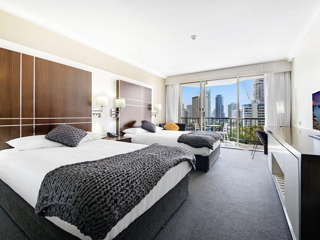 Private Apt In The Heart Of Surfers Paradise - Accommodation Mermaid Beach 0