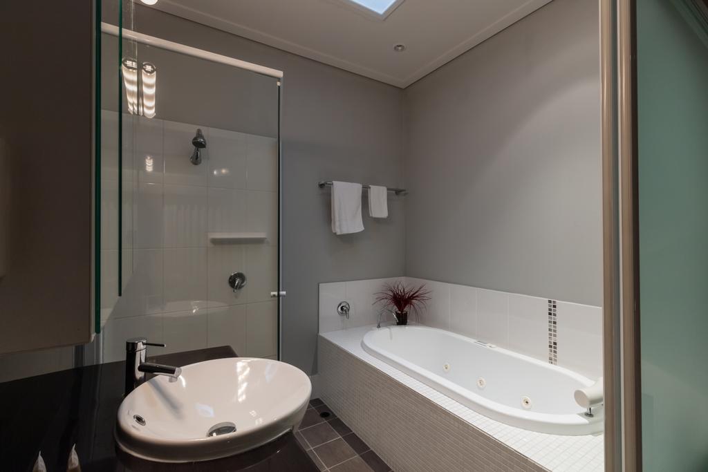Promenade Executive Apartments - Geraldton Accommodation 3