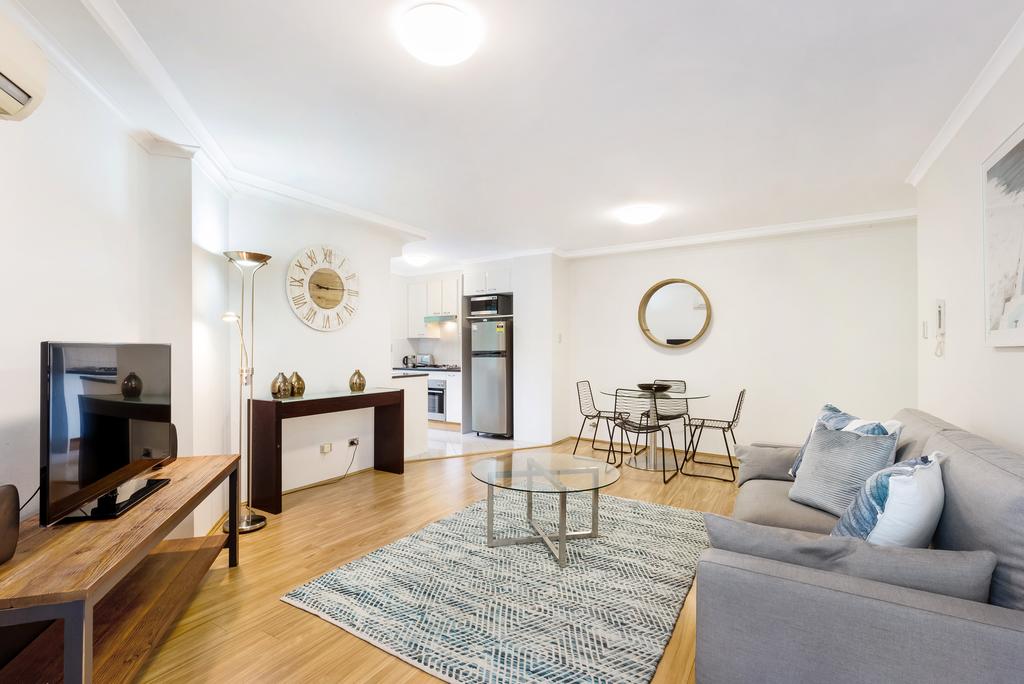 Pyrmont Self-Contained Modern One-Bedroom Apartment 28 Mill - thumb 0