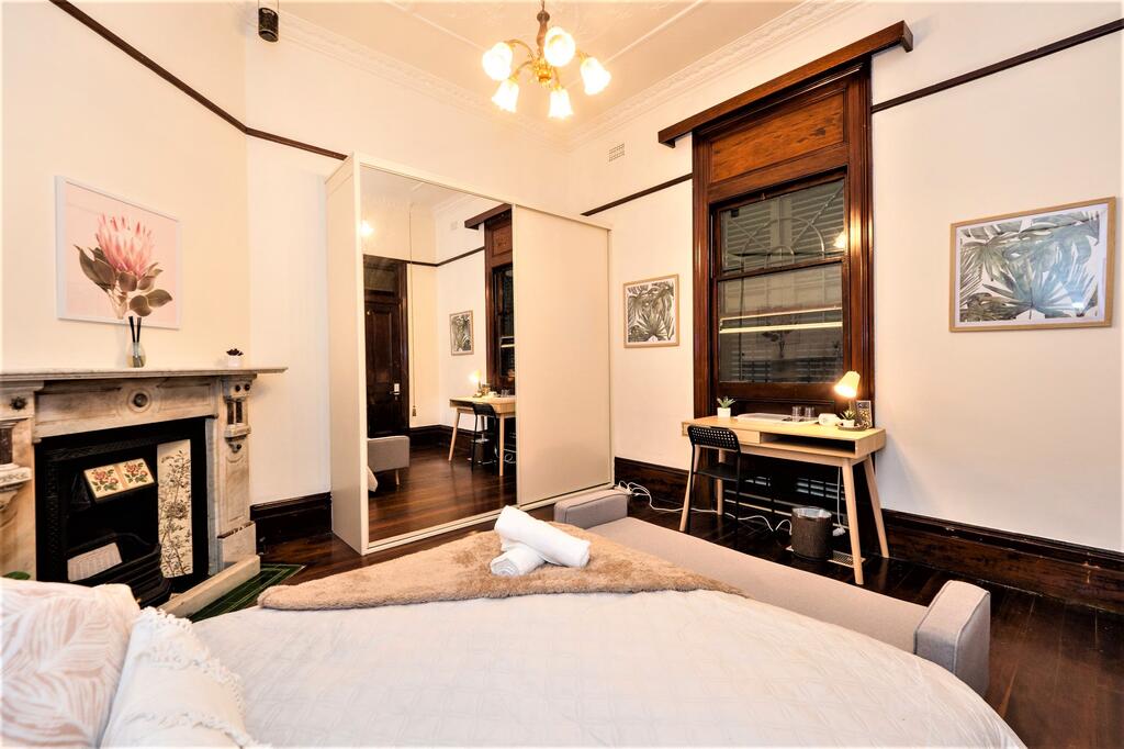 Quiet Private Room In Strathfield 3min To Train Station - thumb 3