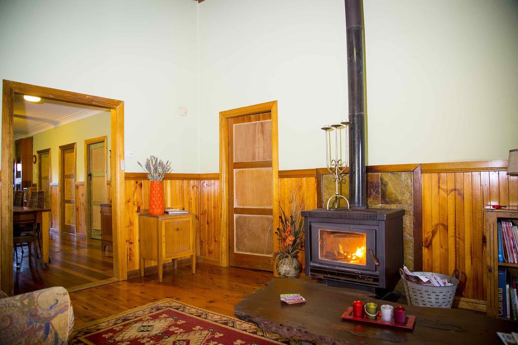 Red Tractor Retreat - Accommodation BNB