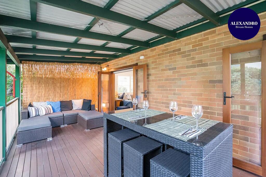 Rent Two Beach Units As One - Stay With Family - New South Wales Tourism 