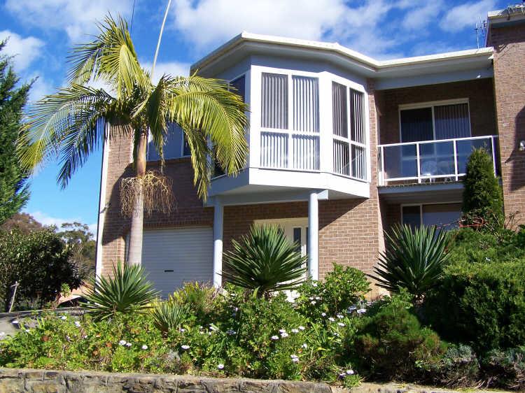 Retreat on Surf Beach - New South Wales Tourism 