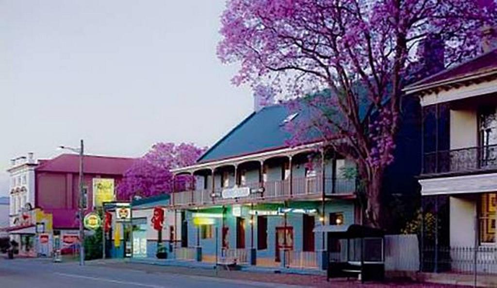 Royal Hotel Singleton - QLD Tourism