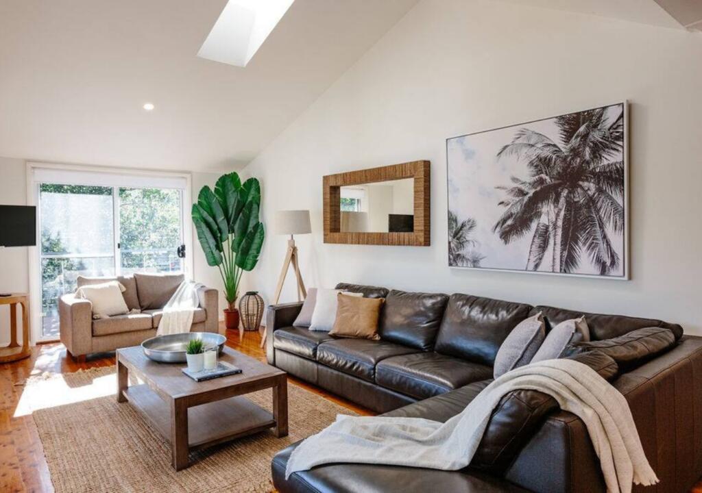 Seagrass House - Modern North Avoca Oasis - Accommodation BNB