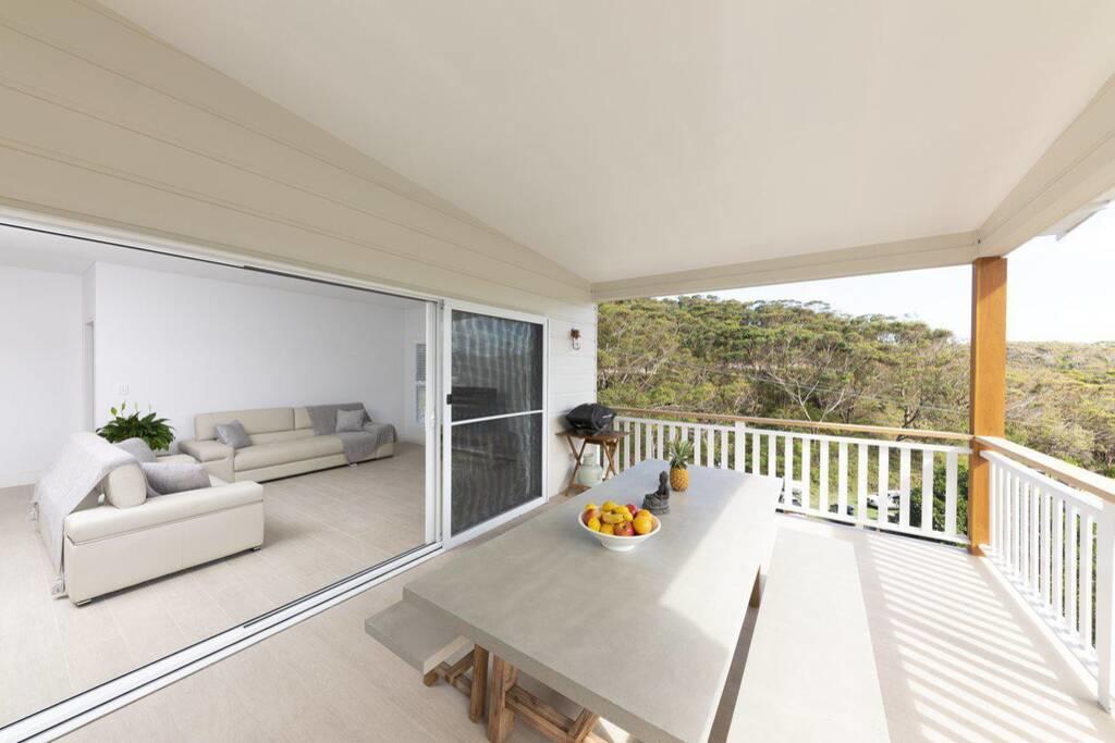 Seal Rocks Beach House ....Sugarloaf - New South Wales Tourism 
