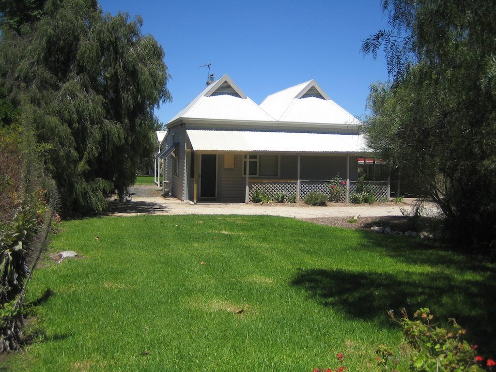 Showgrounds Cottage Naracoorte - Accommodation Airlie Beach