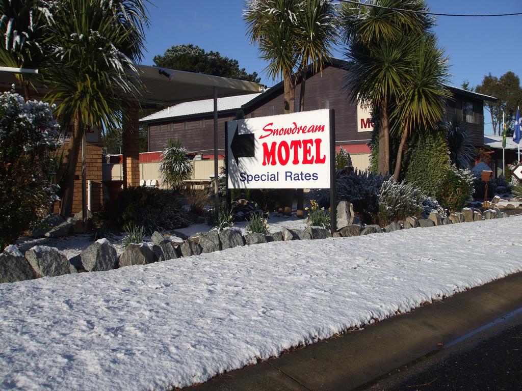 Snowdream Motel - thumb 1