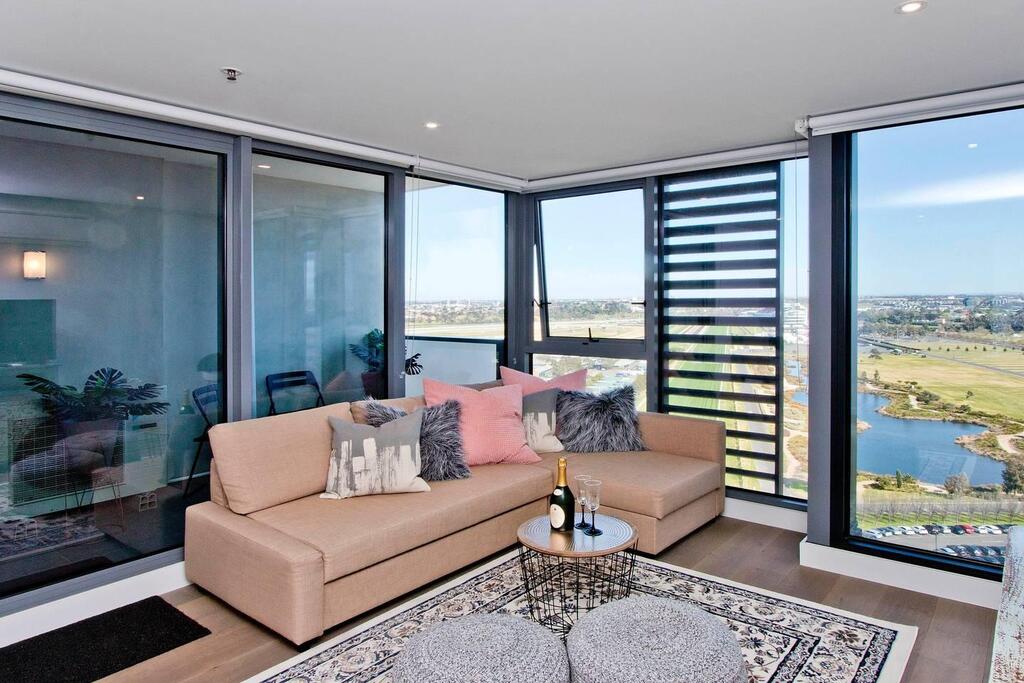 Spectacular Private Balcony Views with Pool - New South Wales Tourism 