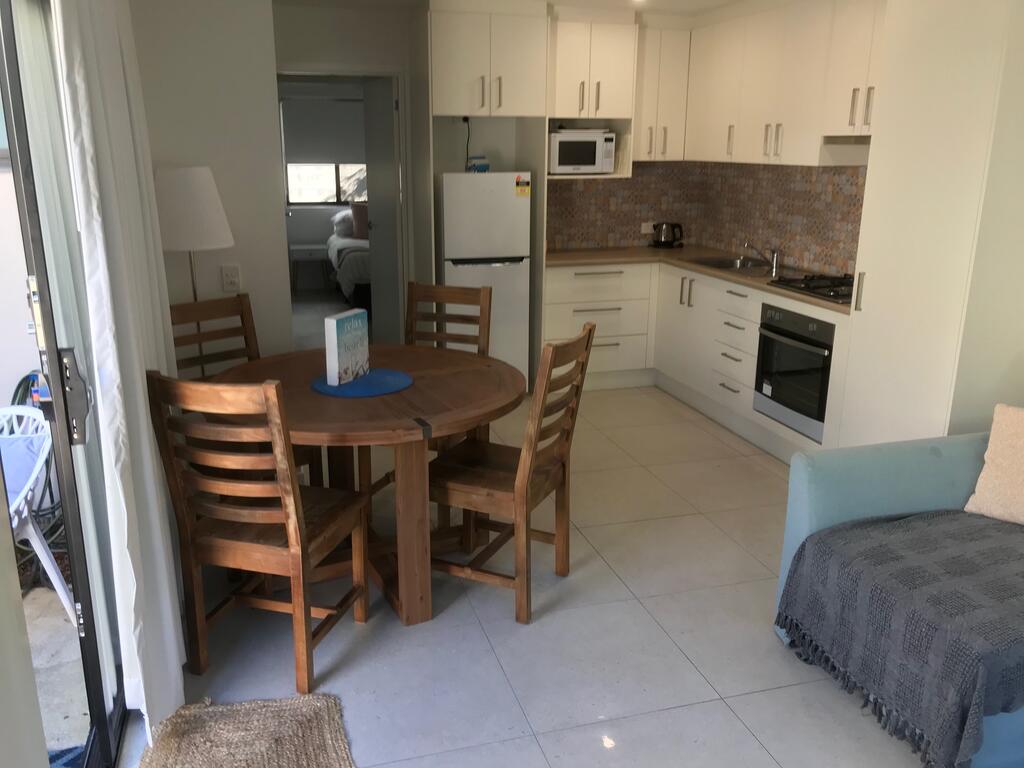 St Clair's Apartments, Cotton Tree - Accommodation Main Beach 2