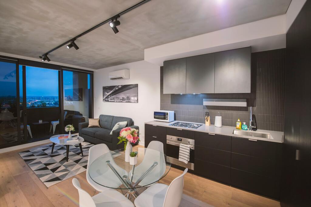 STAY&CO Docklands Drive - Accommodation Mermaid Beach 3