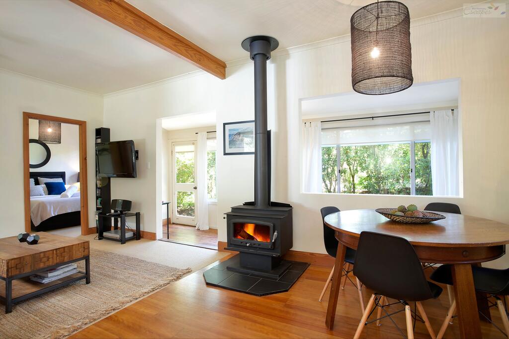 Stonewall Cottage For Two With Fireplace - thumb 3