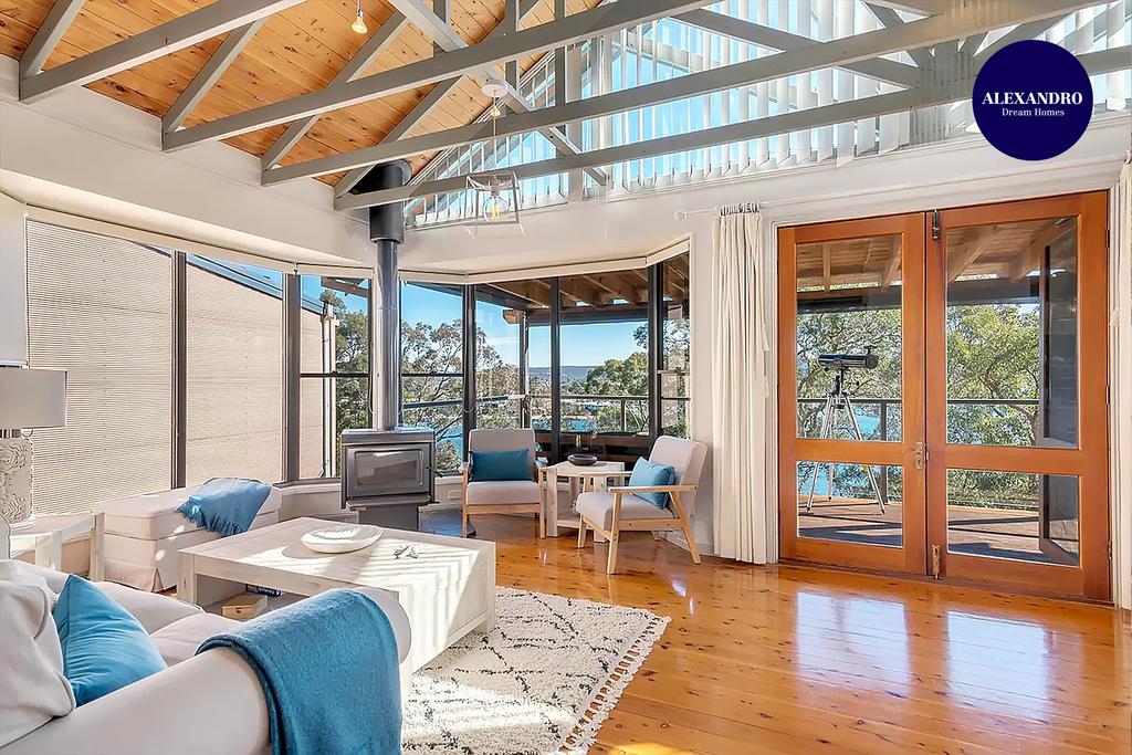 STUNNING WATERFRONT ESCAPE AT DALEYS POINT - thumb 0