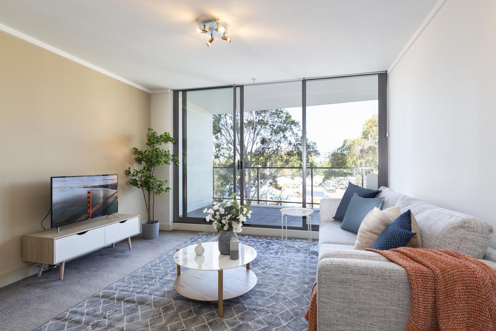 Stylish apartment minutes from city and airport - New South Wales Tourism 