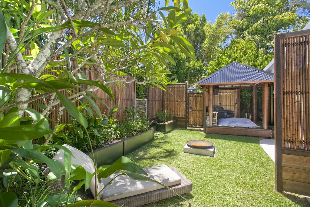 Stylish Luxury Home To Fit The Whole Family - Accommodation Noosa 0