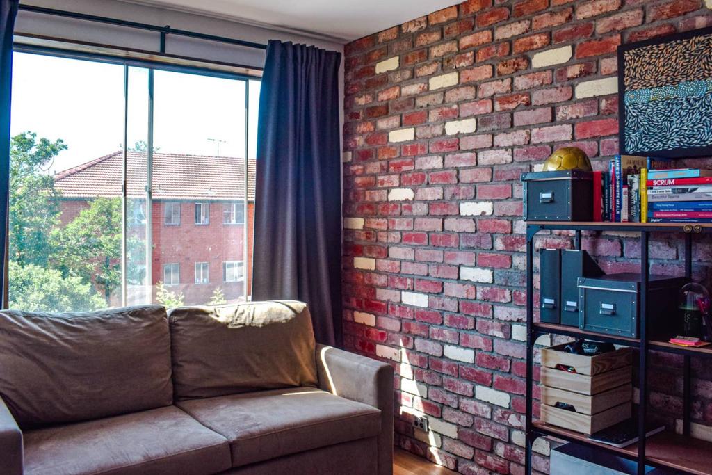 Stylish Modern Apartment Located In Marrickville - thumb 1