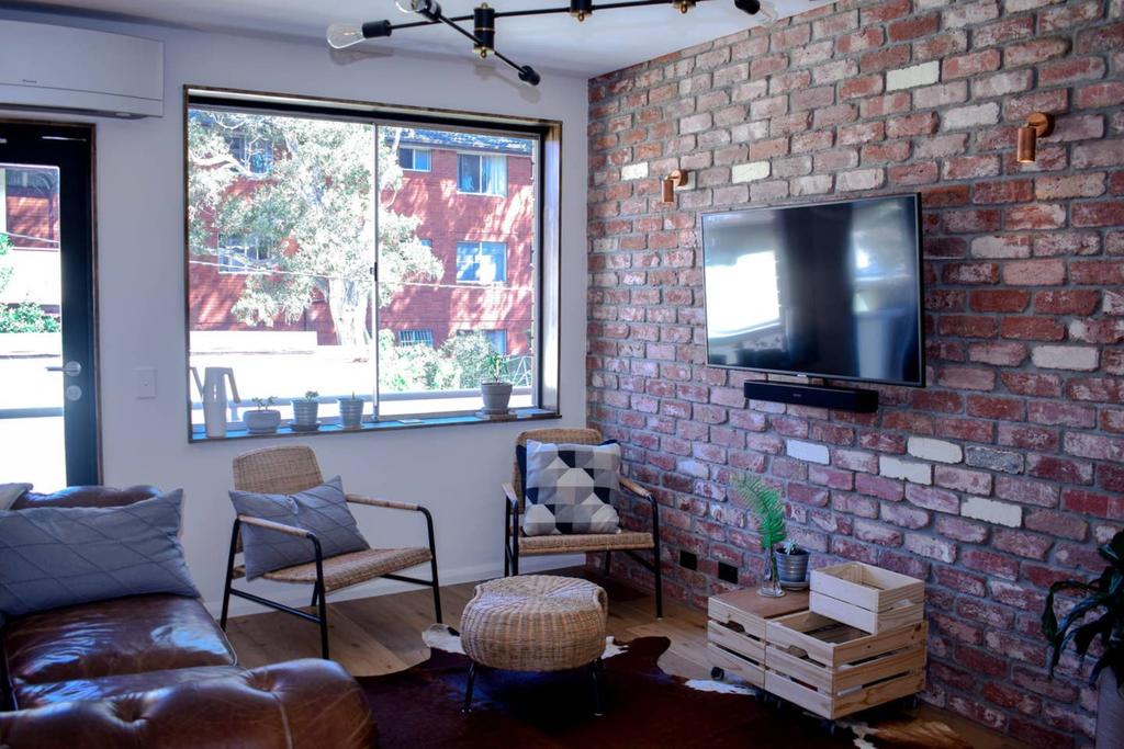 Stylish Modern Apartment Located In Marrickville - New South Wales Tourism 