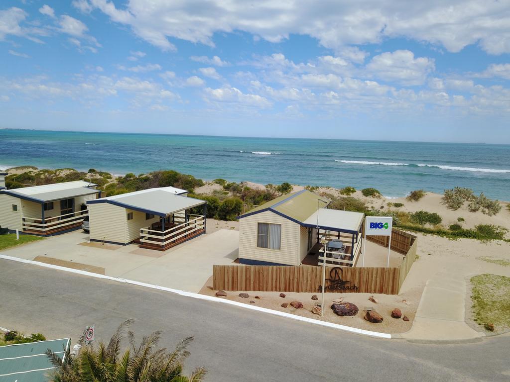 Sunset Beach Holiday Park - Geraldton Accommodation