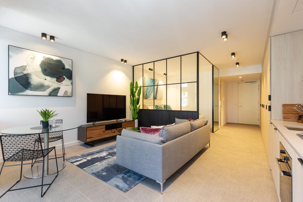 Surry Hills Fully Furnished Apartment (ELZ) - thumb 1