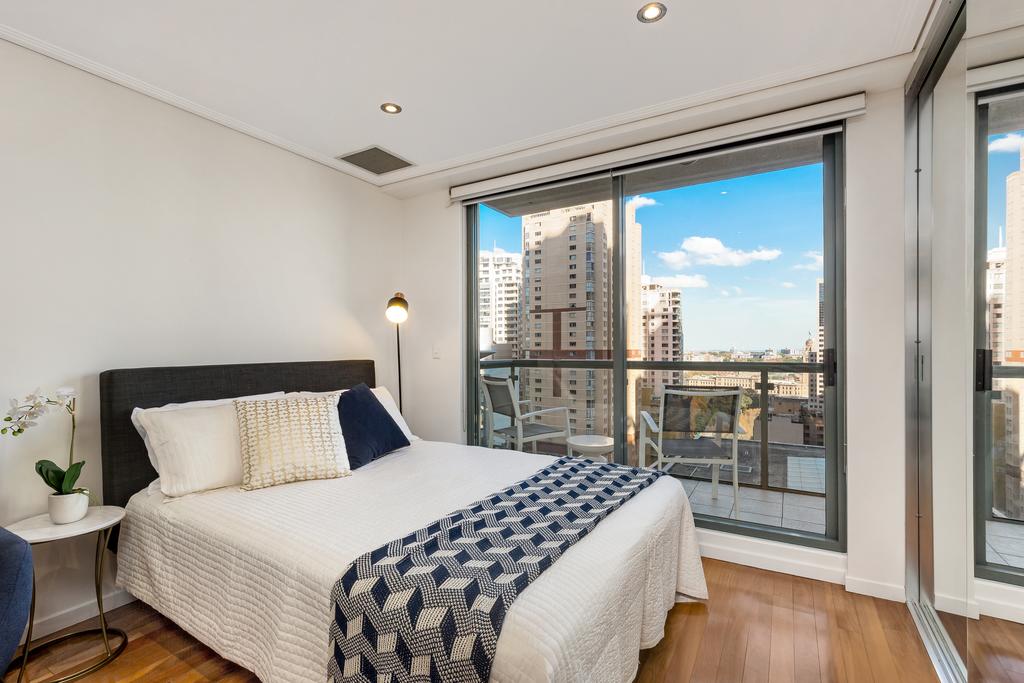 Sydney CBD Self Contained Modern Studio Apartments PITT - thumb 0