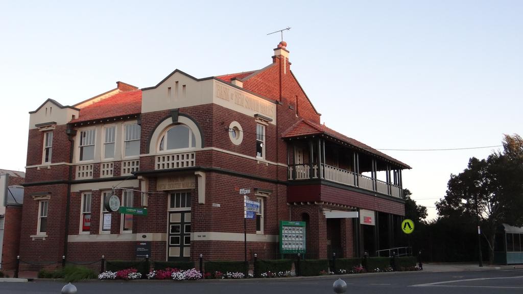 The Bank BB West Wyalong - Accommodation Bookings