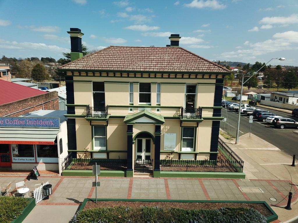 The Bank Guesthouse Glen Innes - QLD Tourism