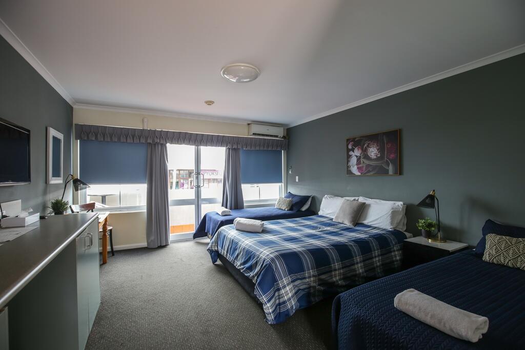 The Bayview Hotel - Accommodation Airlie Beach