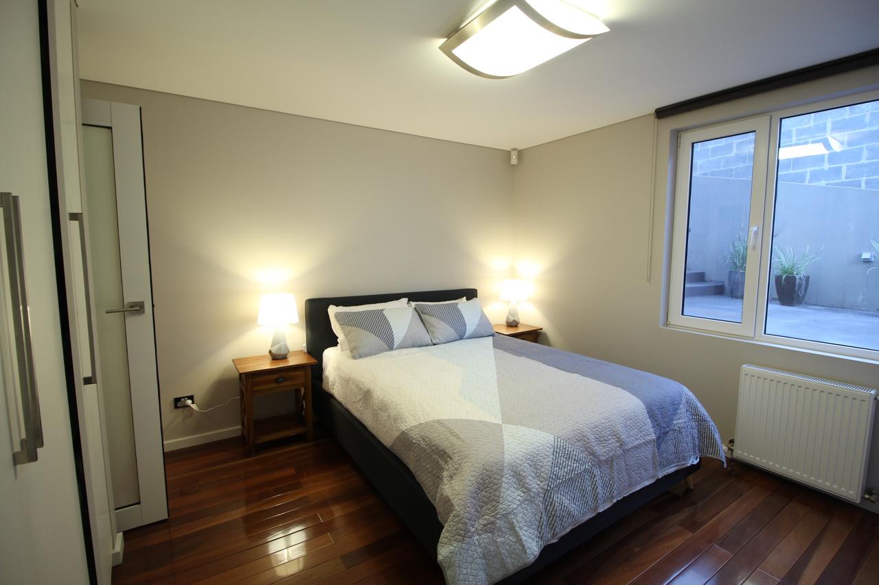 Sunny 3 Bedroom Apartment In Sandy Bay - Redcliffe Tourism 4