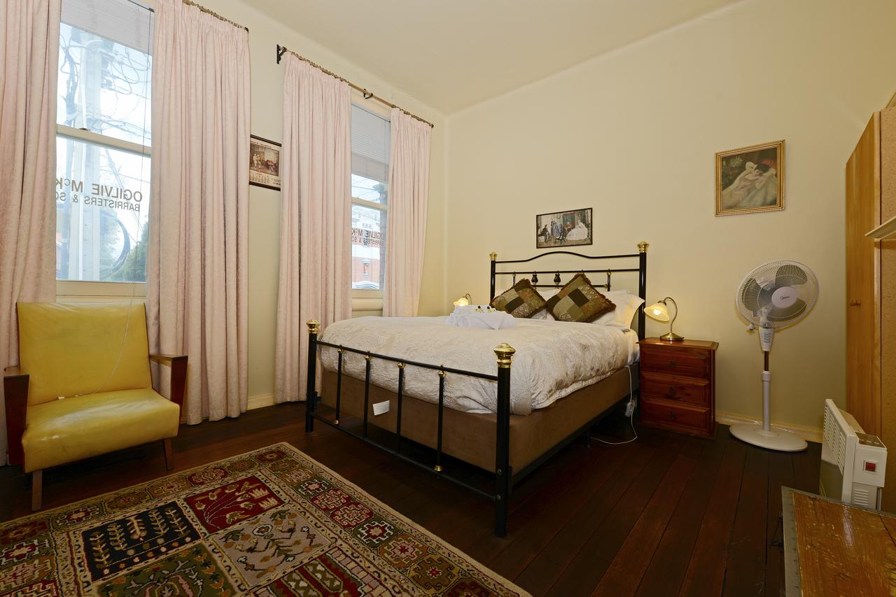 Edinburgh Gallery Bed & Breakfast - Accommodation Tasmania 25
